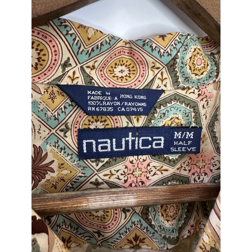 Vintage Nautica Moroccan Medallion Camel Print Button Shirt Mens Medium Resort - Picture 10 of 14